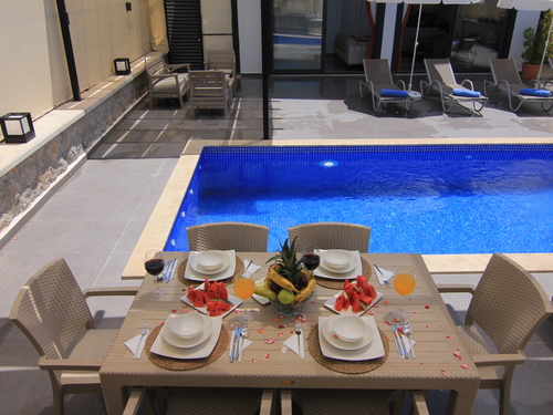  gece  -  Kasım
  | Kalkan İncebel'de Jakuzili Muhafazakar Villa: Doğa İçinde Huzurlu Tatil